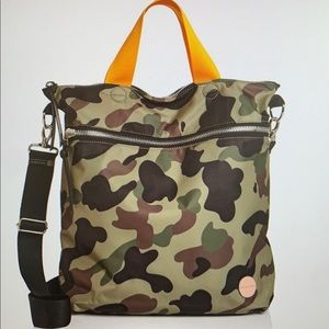 Shorty love Camo Bag in Excellent Condition.